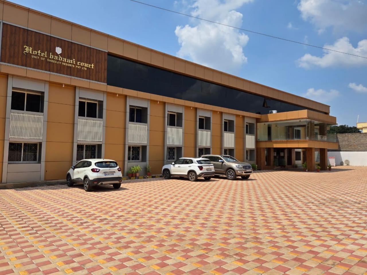 Hotel Badami Court Εξωτερικό φωτογραφία